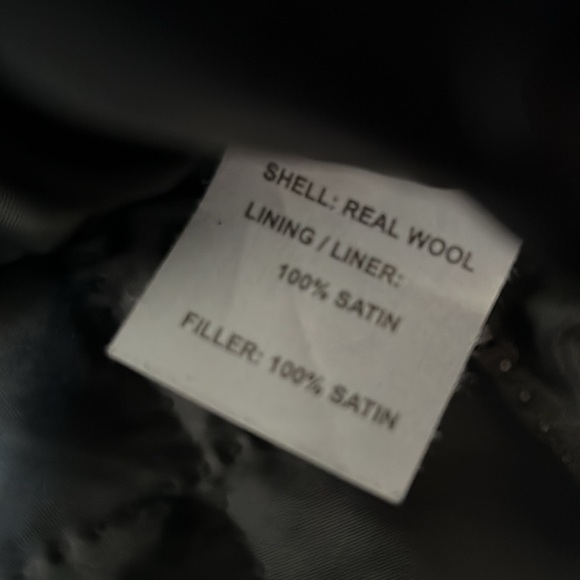 Men’s Varsity Jacket with leather arms. Size M - Picture 6 of 6